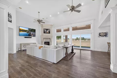 12228 Tollhouse Rd, Clovis, CA 93619 photo 9