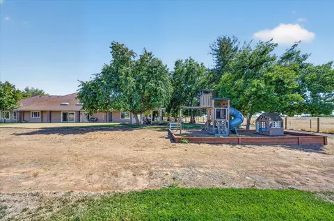 12228 Tollhouse Rd, Clovis, CA 93619 photo 52