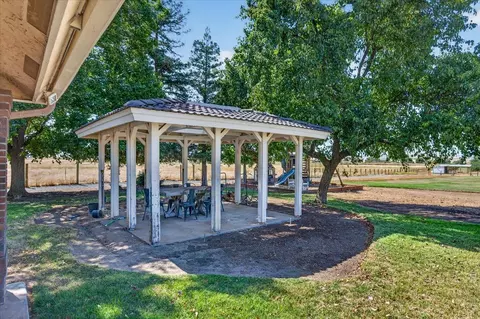 12228 Tollhouse Rd, Clovis, CA 93619 photo 51