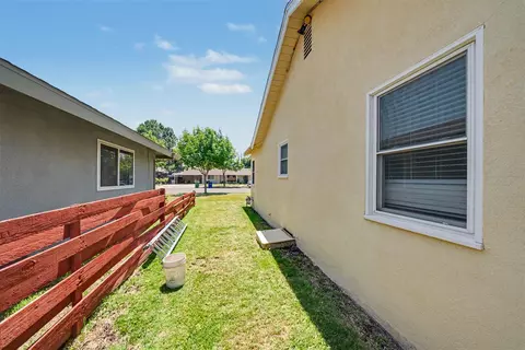 Exterior - 2374 N Olive St, Dos Palos, CA 93620 photo 8 of 11