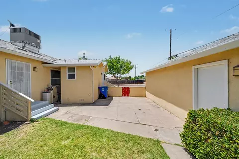 Exterior - 2374 N Olive St, Dos Palos, CA 93620 photo 4 of 11