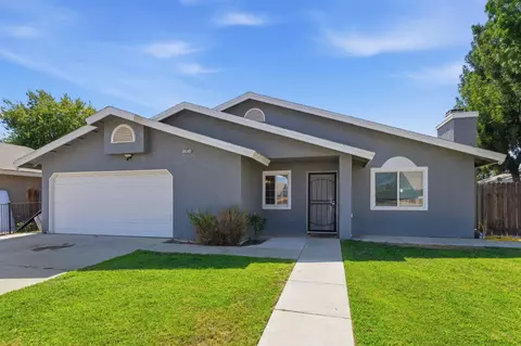 Exterior - 13415 S Vanderburgh St, Caruthers, CA 93609 photo 4 of 12