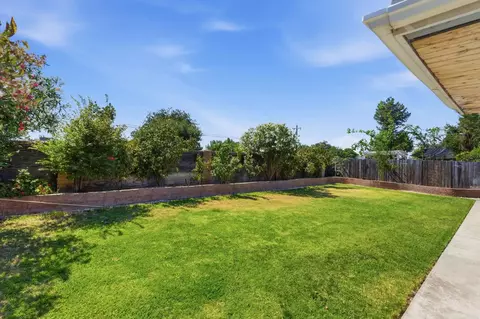 Exterior - 13415 S Vanderburgh St, Caruthers, CA 93609 photo 11 of 12