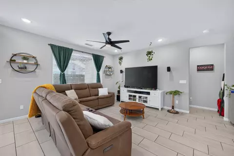 4113 Sussex Ave, Clovis, CA 93619 photo 10