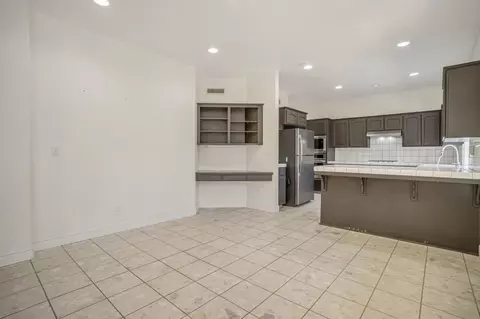 2463 Twain Ave, Clovis, CA 93611 photo 27