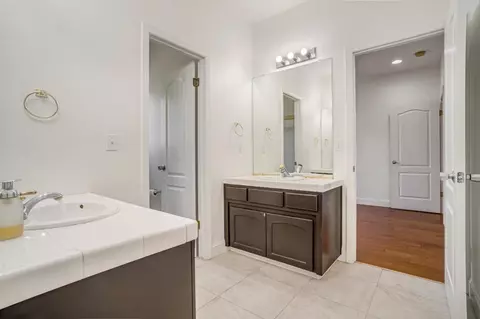 2463 Twain Ave, Clovis, CA 93611 photo 42