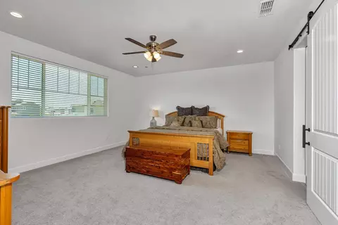 Bedroom - 253 Peters Rd S, Madera, CA 93636 photo 5 of 6