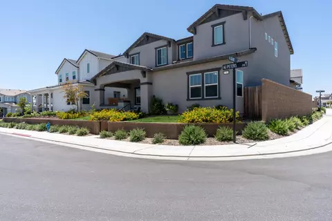 Exterior - 253 Peters Rd S, Madera, CA 93636 photo 3 of 13