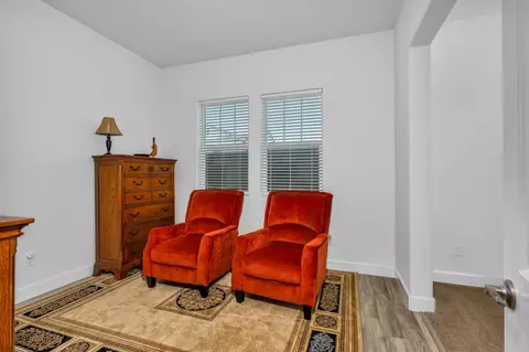 Entry Way - 253 Peters Rd S, Madera, CA 93636 photo 5 of 10