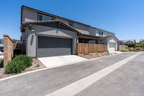 Exterior - 253 Peters Rd S, Madera, CA 93636 photo 9 of 13