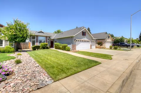 2671 Rall Ave, Clovis, CA 93611 photo 3