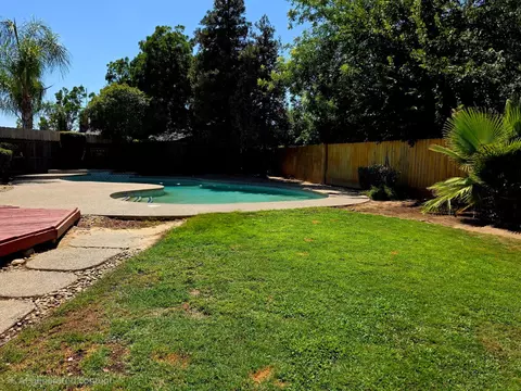 Exterior - 2214 Holt Ave, Sanger, CA 93657 photo 8 of 16