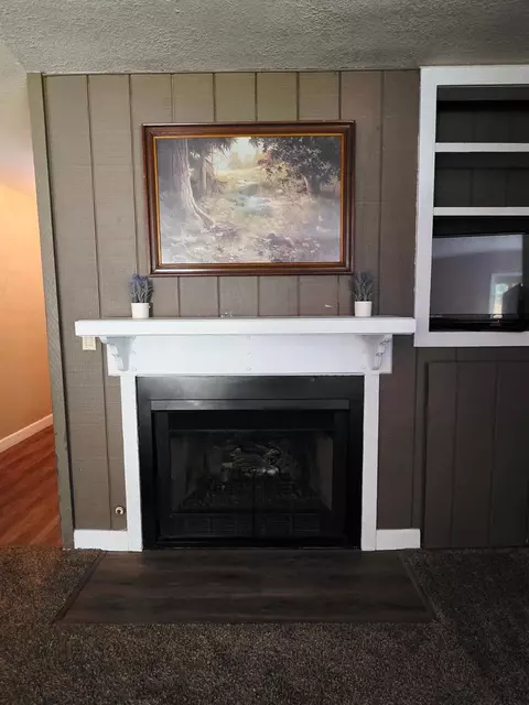 Living - 2214 Holt Ave, Sanger, CA 93657 photo 5 of 6