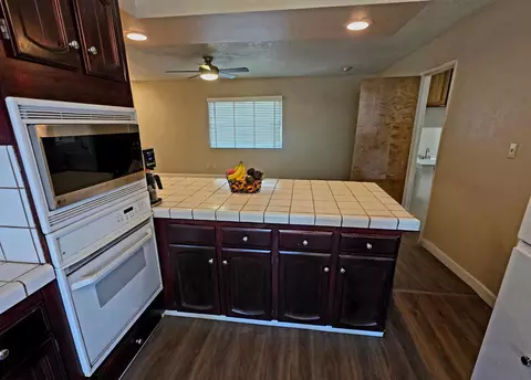 Kitchen - 2214 Holt Ave, Sanger, CA 93657 photo 4 of 4