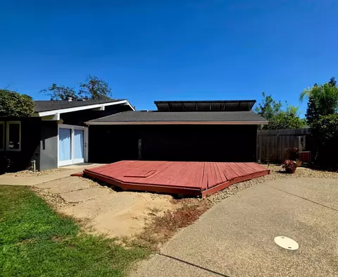 Exterior - 2214 Holt Ave, Sanger, CA 93657 photo 11 of 16