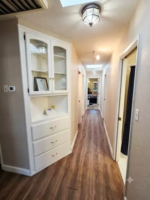 Entry Way - 2214 Holt Ave, Sanger, CA 93657 photo 2 of 3