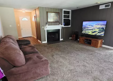 Living - 2214 Holt Ave, Sanger, CA 93657 photo 4 of 6