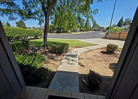 Exterior - 2214 Holt Ave, Sanger, CA 93657 photo 2 of 16
