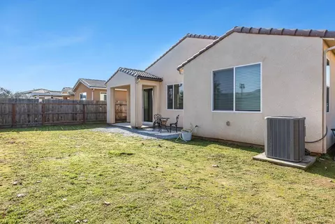 565 Traverse Dr S, Madera, CA 93636 photo 33
