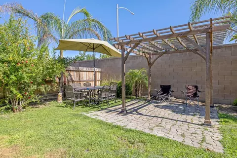 Exterior - 757 Strada St, Lemoore, CA 93245 photo 14 of 18