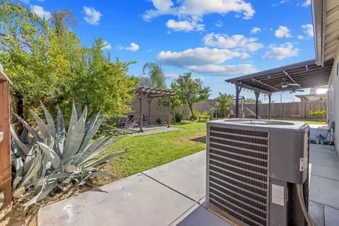Exterior - 757 Strada St, Lemoore, CA 93245 photo 18 of 18