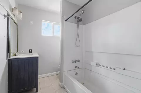 1165 E Malone St, Hanford, CA 93230 photo 15