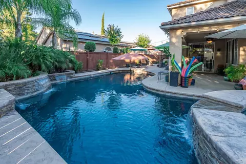 Exterior - 1720 N Filbert Ave, Clovis, CA 93619 photo 11 of 27
