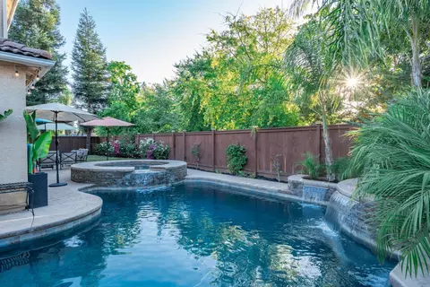 Exterior - 1720 N Filbert Ave, Clovis, CA 93619 photo 19 of 27