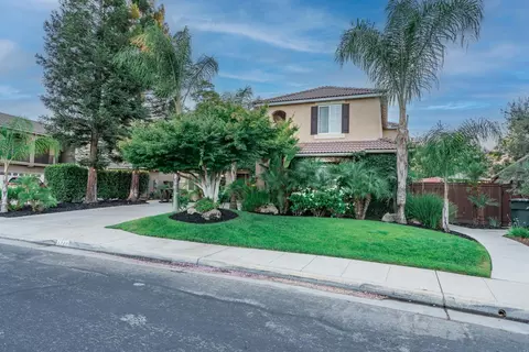 Exterior - 1720 N Filbert Ave, Clovis, CA 93619 photo 24 of 27