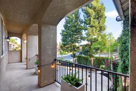 Exterior - 1720 N Filbert Ave, Clovis, CA 93619 photo 4 of 27