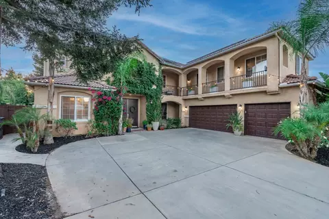 Exterior - 1720 N Filbert Ave, Clovis, CA 93619 photo 2 of 27