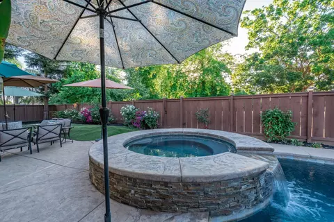 Exterior - 1720 N Filbert Ave, Clovis, CA 93619 photo 8 of 27