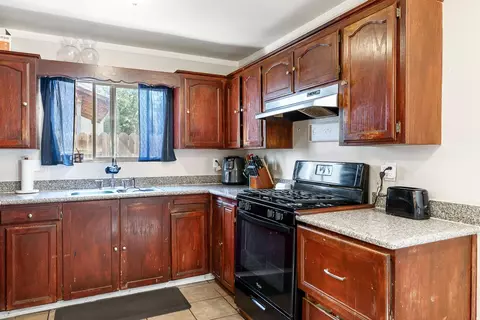 809 Alpha St, Tulare, CA 93274 photo 13