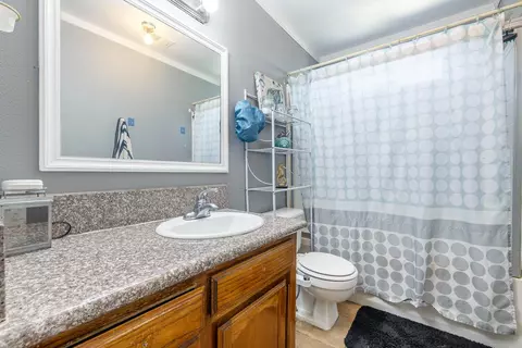 809 Alpha St, Tulare, CA 93274 photo 23