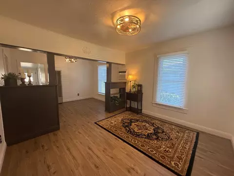 954 S 1st St, Kerman, CA 93630 photo 5