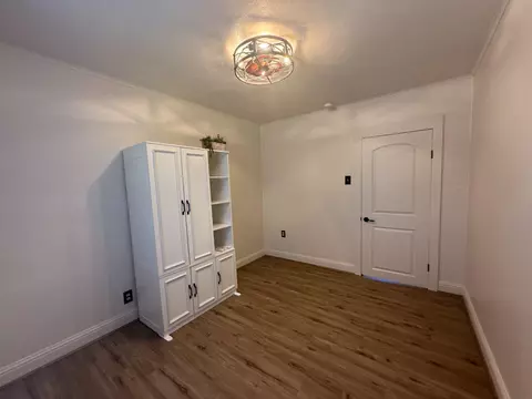 954 S 1st St, Kerman, CA 93630 photo 8