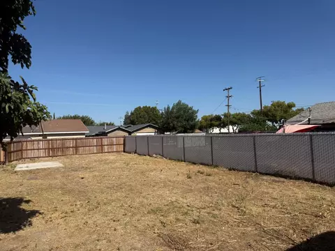954 S 1st St, Kerman, CA 93630 photo 19