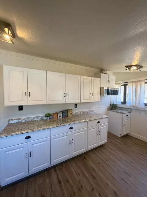 954 S 1st St, Kerman, CA 93630 photo 14
