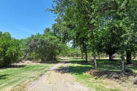 9415 21 12 Ave, Lemoore, CA 93245 photo 7