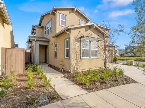 Exterior - 4071 Braden Rd, Madera, CA 93636 photo 1 of 7