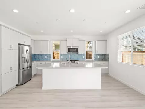 Kitchen - 4071 Braden Rd, Madera, CA 93636 photo 1 of 2