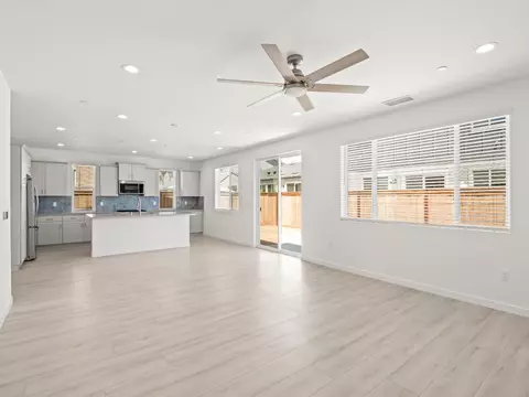 Living - 4071 Braden Rd, Madera, CA 93636 photo 4 of 4