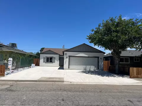 Exterior - 929 W 6th St #2, Merced, CA 95341 photo 3 of 5