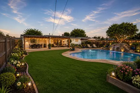 Exterior - 332 W Spring Ln, Lemoore, CA 93245 photo 2 of 3
