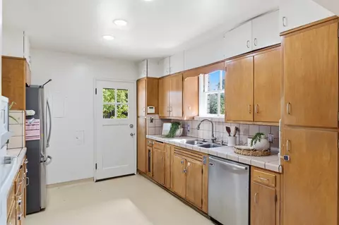 Kitchen - 445 E Princeton Ave, Fresno, CA 93704 photo 1 of 2