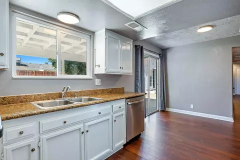 857 Los Altos Ave, Clovis, CA 93612 photo 14