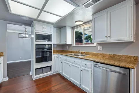 857 Los Altos Ave, Clovis, CA 93612 photo 17