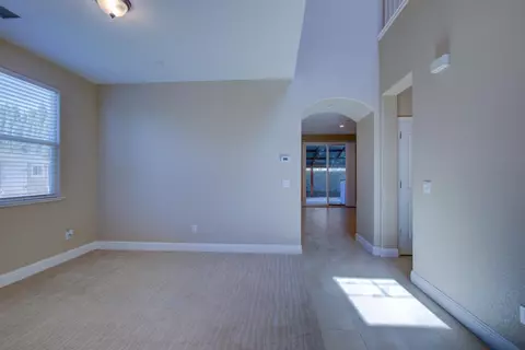 Living - 485 Windmill Ct, Atwater, CA 95301 photo 4 of 8