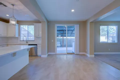 Living - 485 Windmill Ct, Atwater, CA 95301 photo 5 of 8