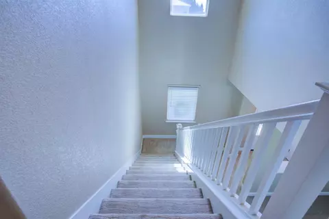 Entry Way - 485 Windmill Ct, Atwater, CA 95301 photo 3 of 6
